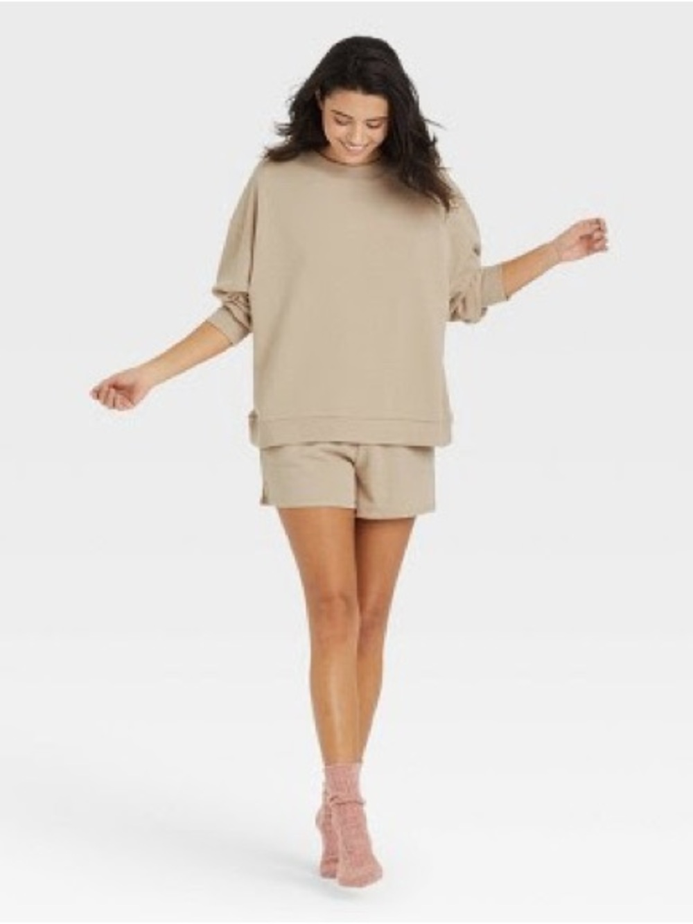 Colsie Oversized Crewneck Sweatshirt in Taupe